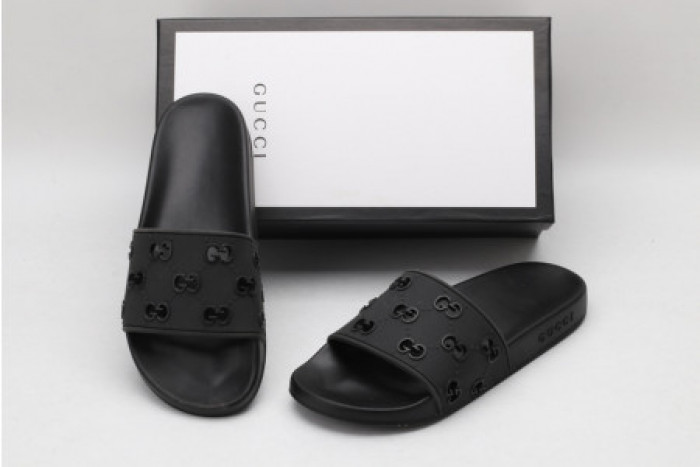 GUCC SLIPPERS