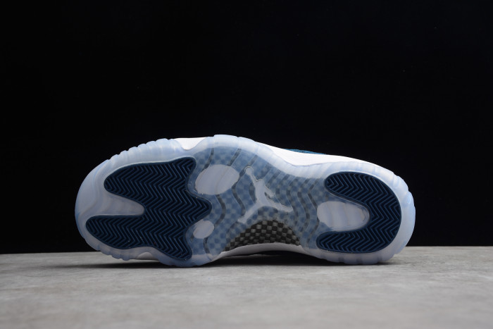 Air Jordan 11 Low “Navy Blue Snakeskin” CD6846-102