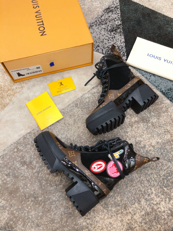 LOUS VUITO LAUREATE PLATFORM DESERT BOOT