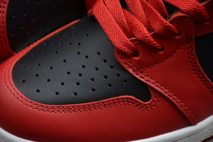 Air Jordan 1 High 85 “Varsity Red” BQ4422-600