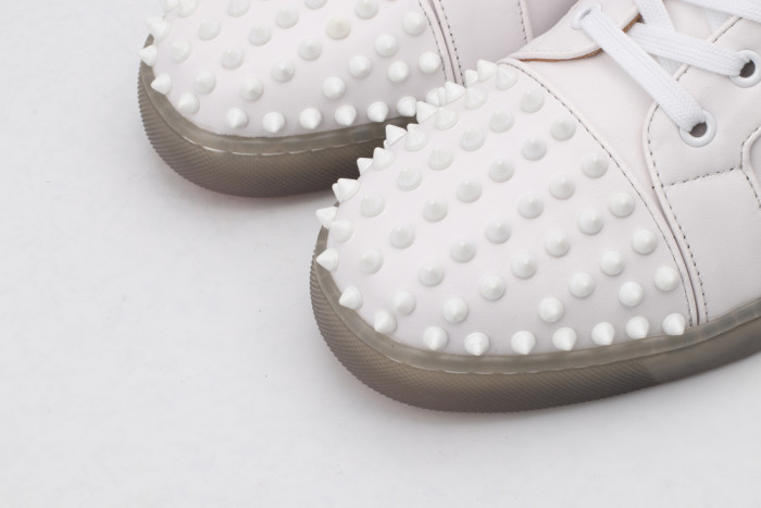 CLBSNEAKER