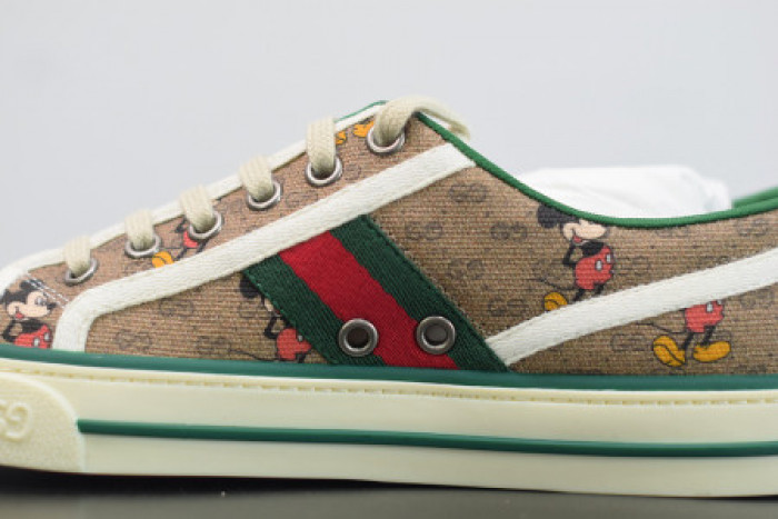 GUCC RHYTON SNEAKER 19668 DRW00 2088